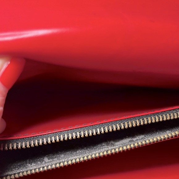 Louis Vuitton Black Epi Red Bullet Shoulder Bag - Picture 12 of 16